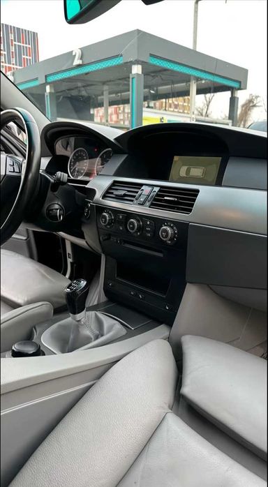 Продаю авто БМВ е61