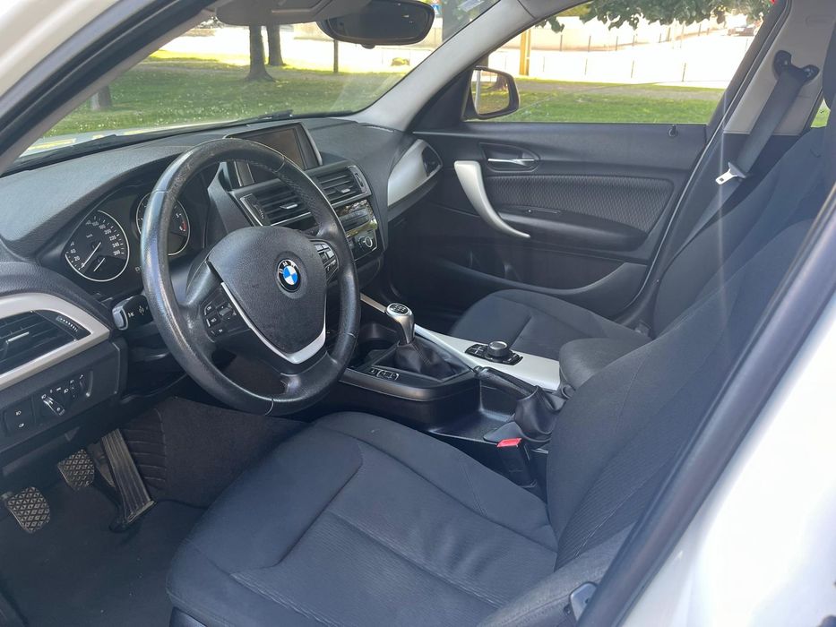 BMW série 1 Modelo 116 D de 2017