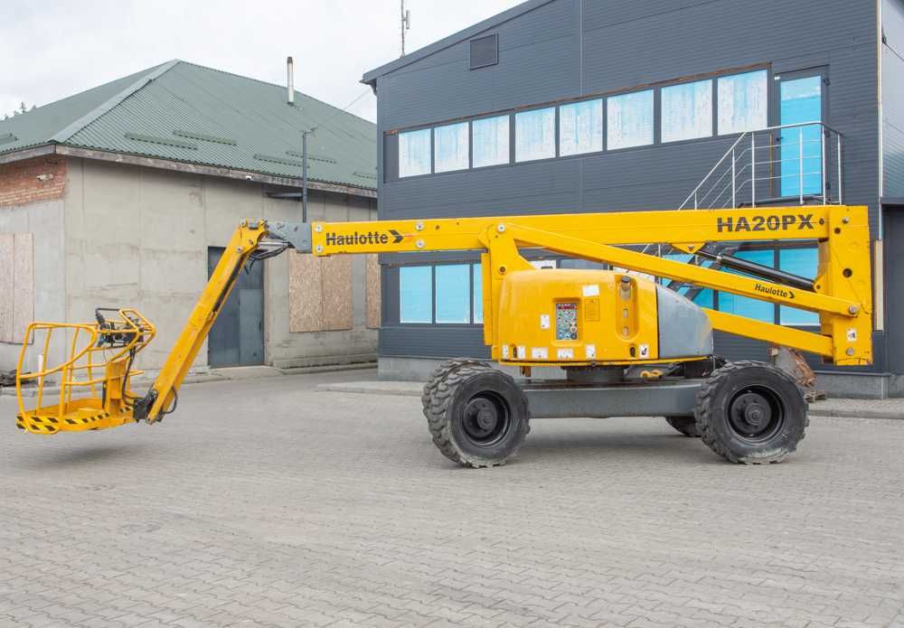 Колінчастий підіймач Haulotte HA20PX 2012