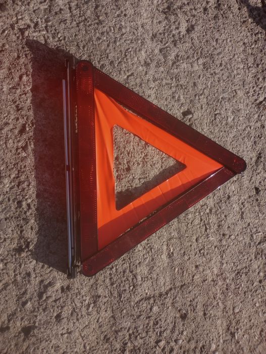 Volkswagen Audi trójkąt ostrzegawczy