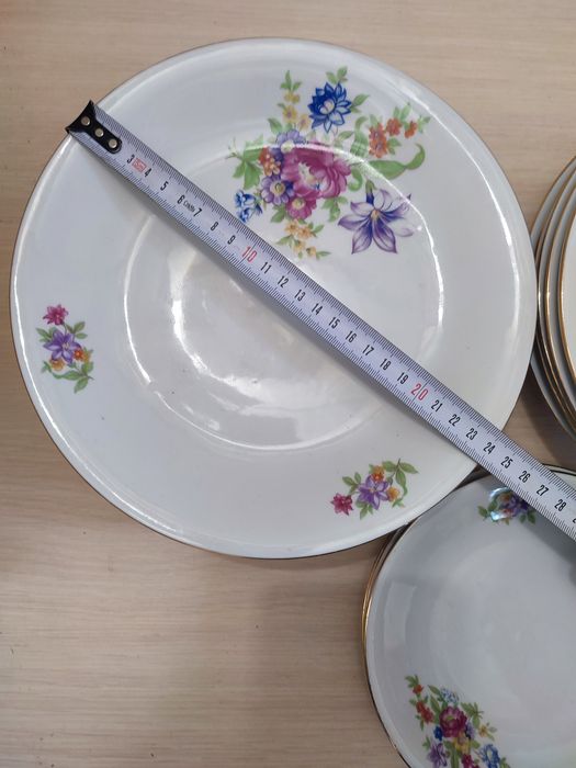 Komplet talerzy porcelanowych Wawel