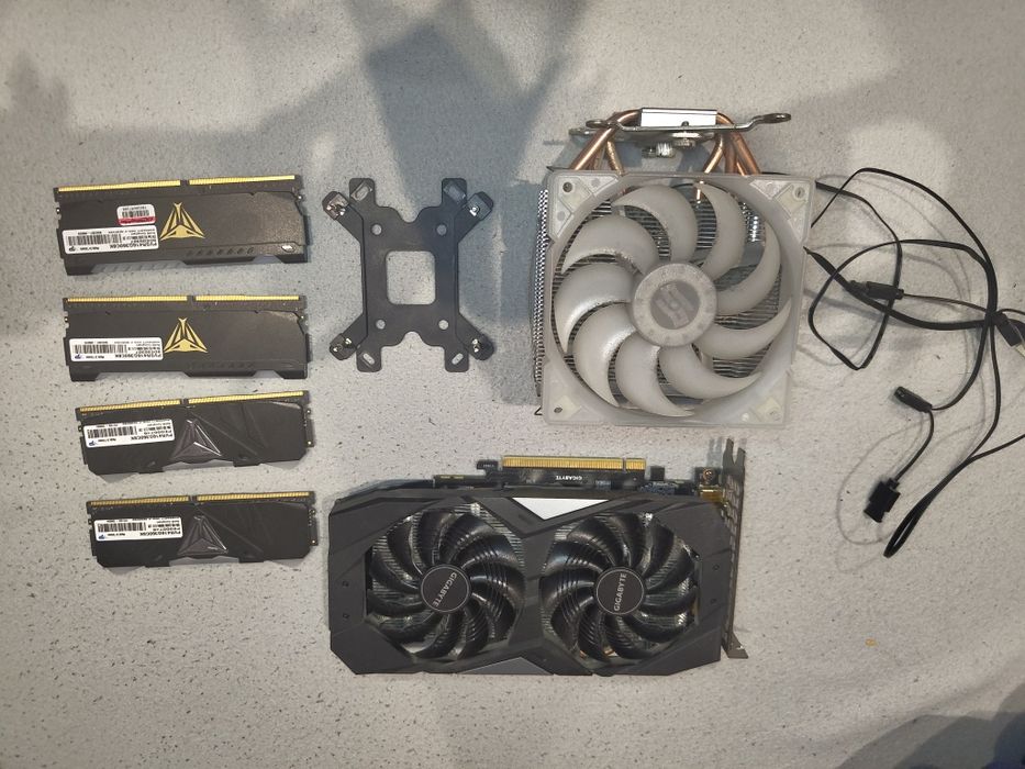 SilentiumPC Armis AR5X TG RGB obudowa + 4 wentylatory rgb