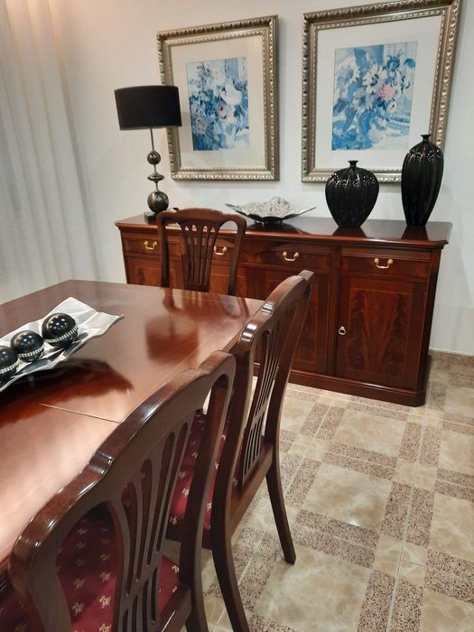 Mobília em madeira maciça (mesa de jantar+cadeira+aparador+mesas)