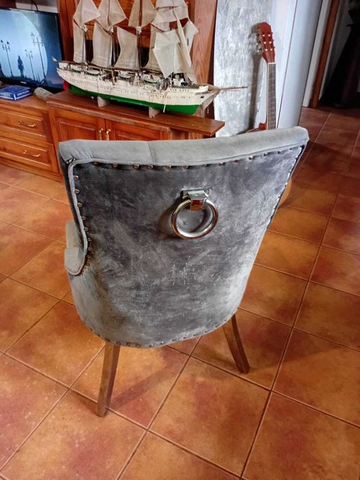 4 Poltronas de Alcantara cinza de segunda mão em perfeito