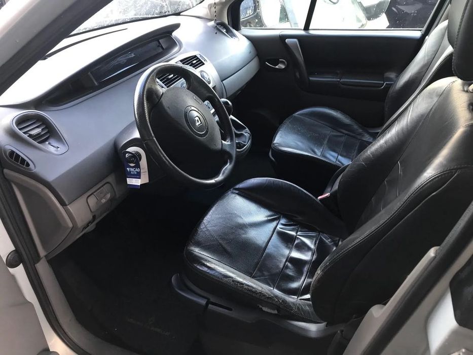 Renault Scenic II 1.9 DCi 2004 - Para Peças