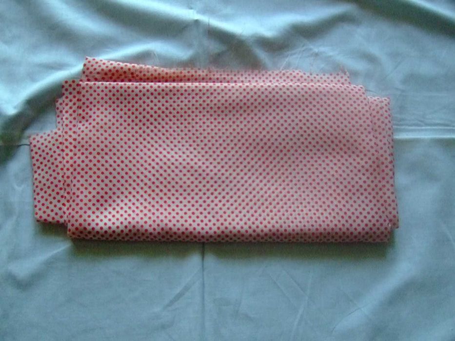 Tkanina stylon nylon biała w czerwone kropki 96x103 cm