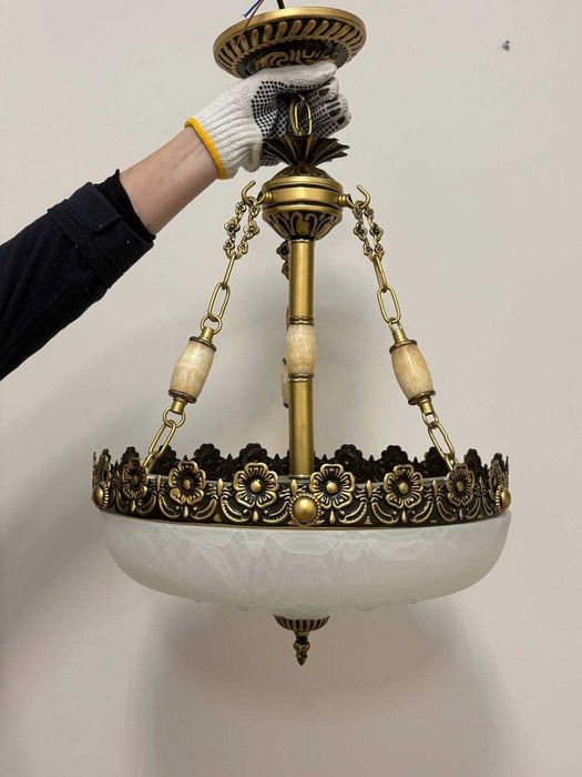 Декоративна люстра