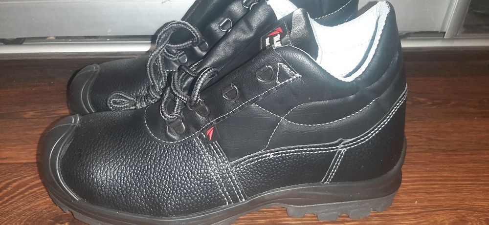 Чоловічє взуття ,шкіряні