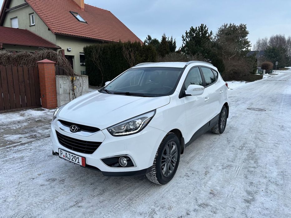 Hyundai ix35 1.6 Benzyna ! Premium ! Kamera cofania ! Navi ! Świeżo Po Serwisie !