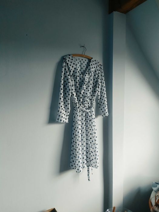 Sukienka wizytowa-Eleganckie grochy