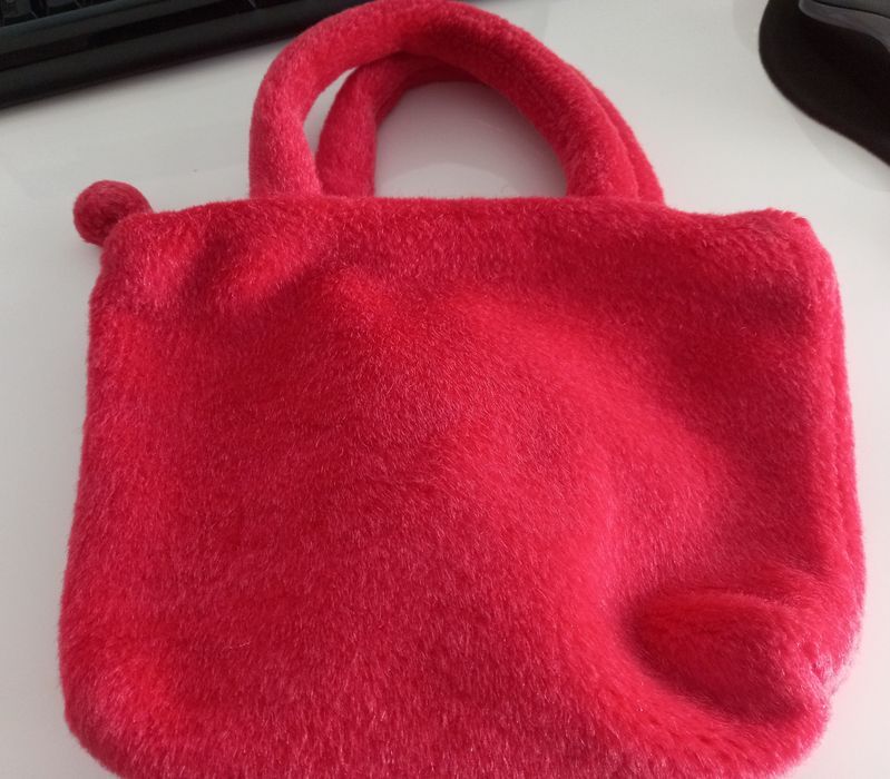 Mala menina vermelha Hello Kitty (em bom estado)