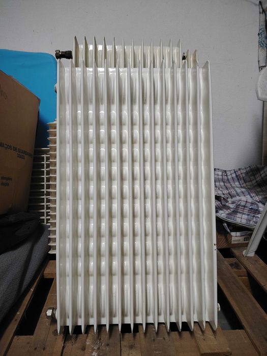 Radiadores de aquecimento central, em alumínio fundido, 6 unidades.