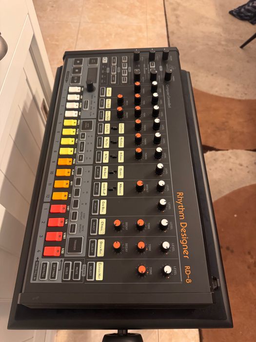 Behringer RD-8 Rhythm Designer