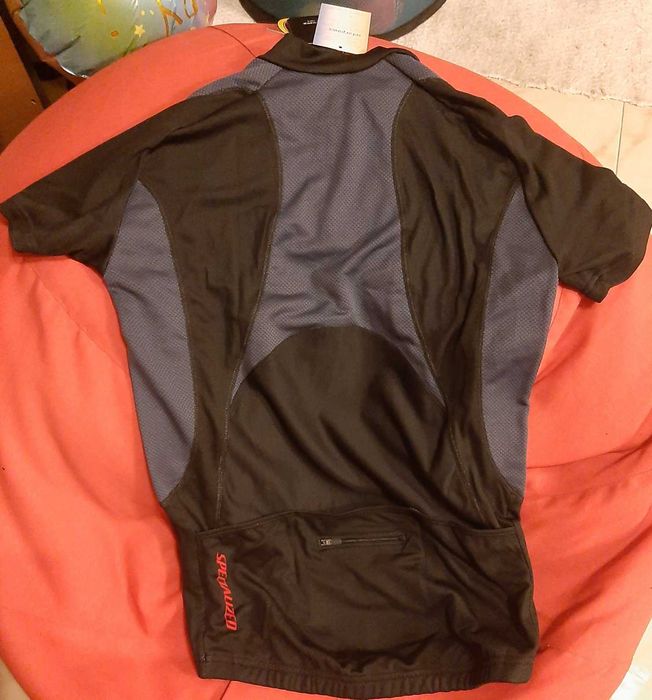 Equipamento Specialized - Jersey tamanho M + meias