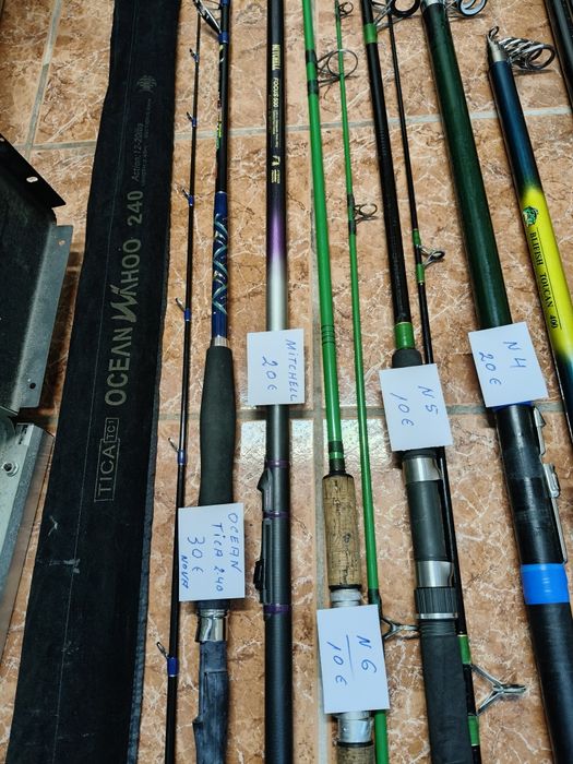 Vendo estas canas de pesca cada uma tem o seu preço
