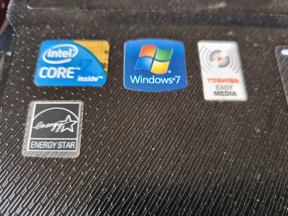 Toshiba satelite A660 17J