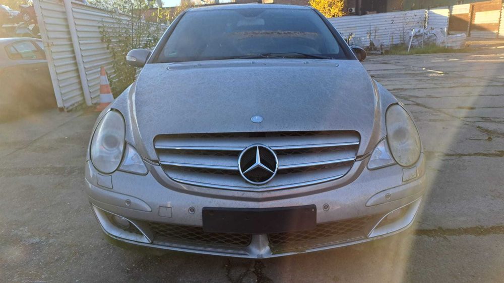 maska przód Mercedes R klasa kod C723