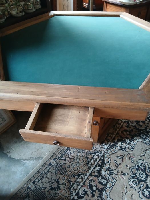 Mesa de jogo rustica