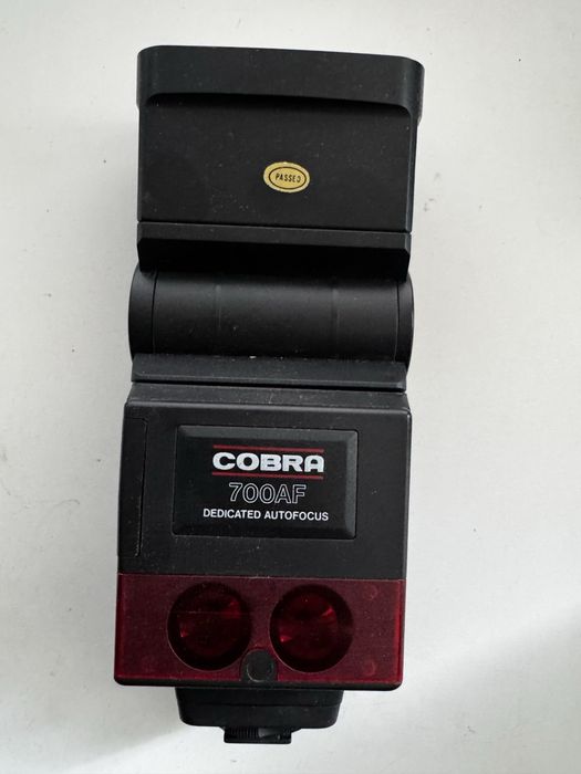 Фотовспалах Cobra 700AF для плівкових та цифрових камер (Гарний стан)
