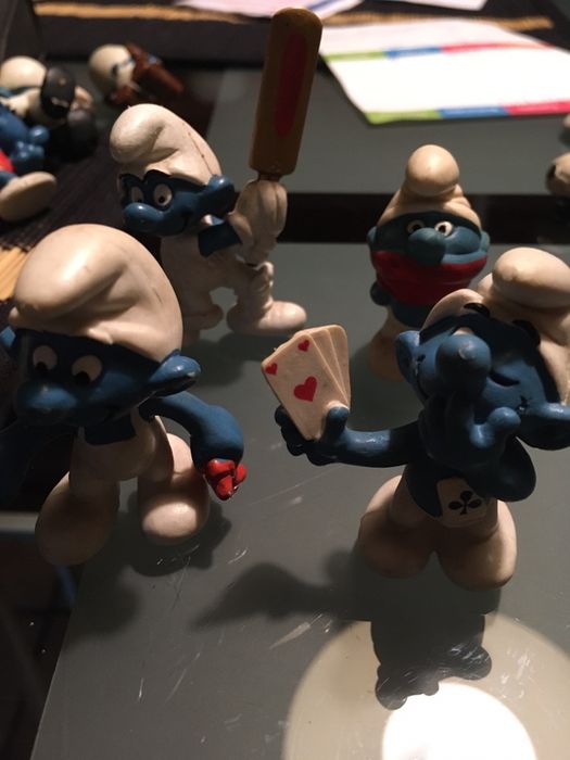 estrunfes varios em bom estado