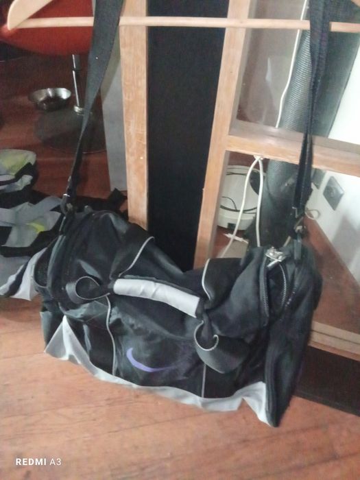 Bolsa Nike em excelente estado