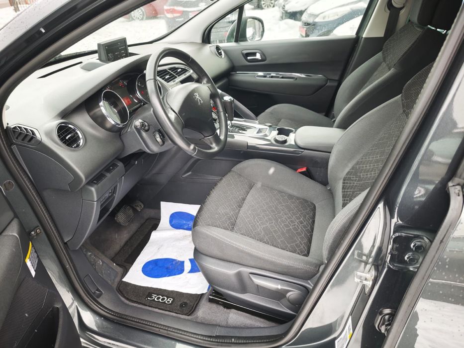 Peugeot 3008 (facelift) 2015 р. 1,6 HDi дизель, автомат