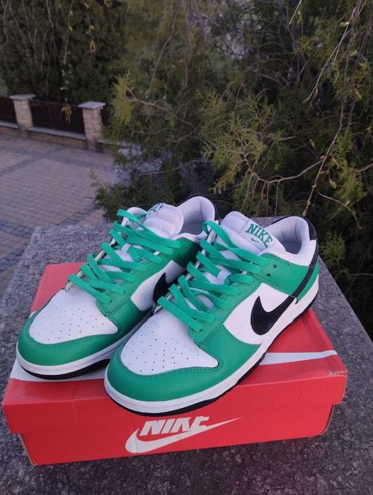 Nike dunk low stadium green