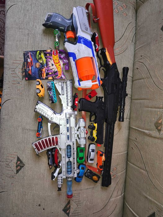 Zestaw zabawek dla chłopca