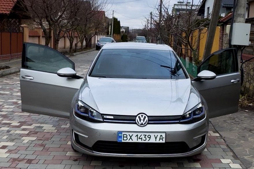 Продам автомобіль е гольф