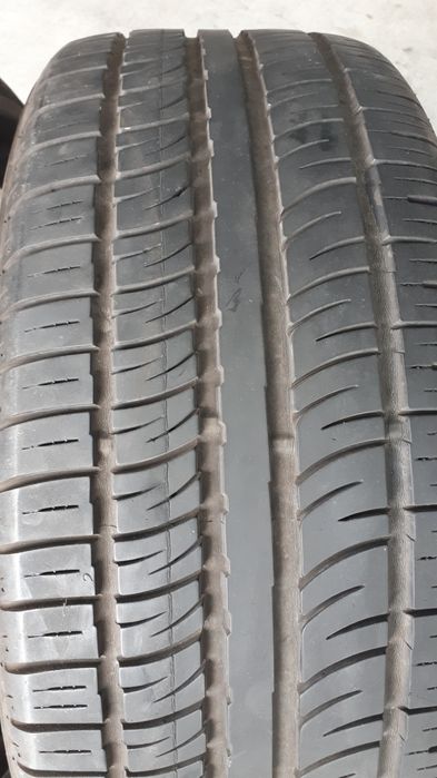 Dois pneus 255/45R20 105V Pirelli Scorpion Zero