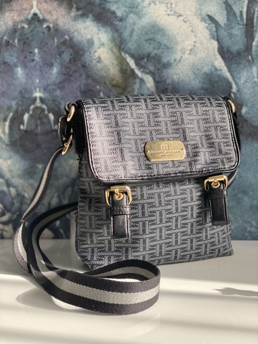 Torebka listonoszka Tommy Hilfiger oryginalna