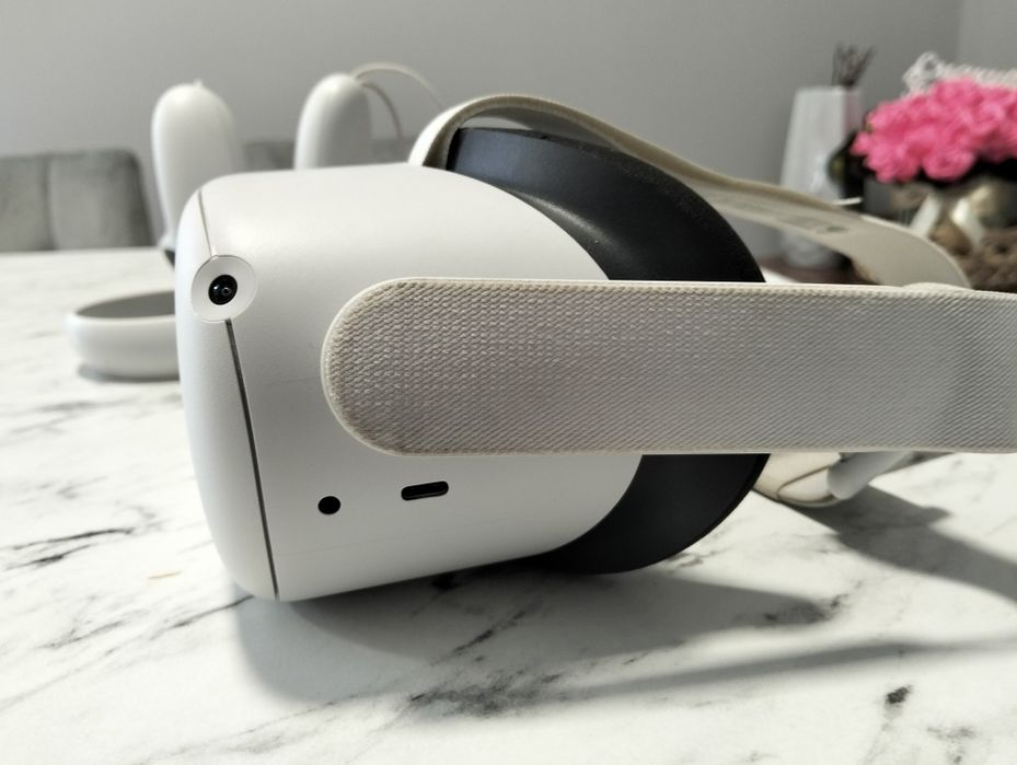 Oculus quest 2 чудовий стан