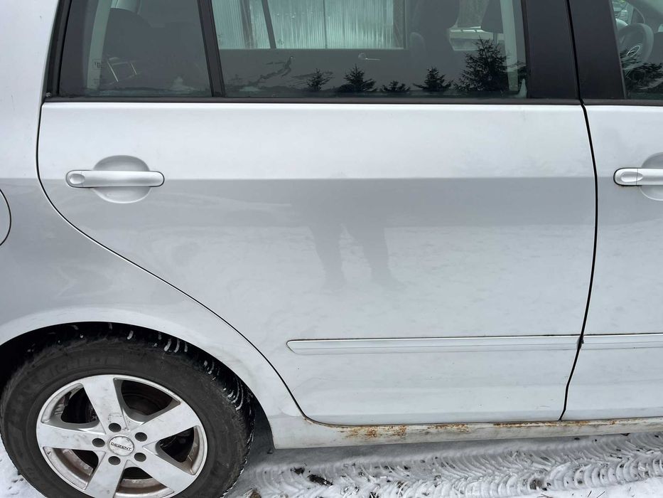 drzwi tył tylne tylnie prawe vw golf v 5 vi 6 plus + 2005 - 2014 la7w