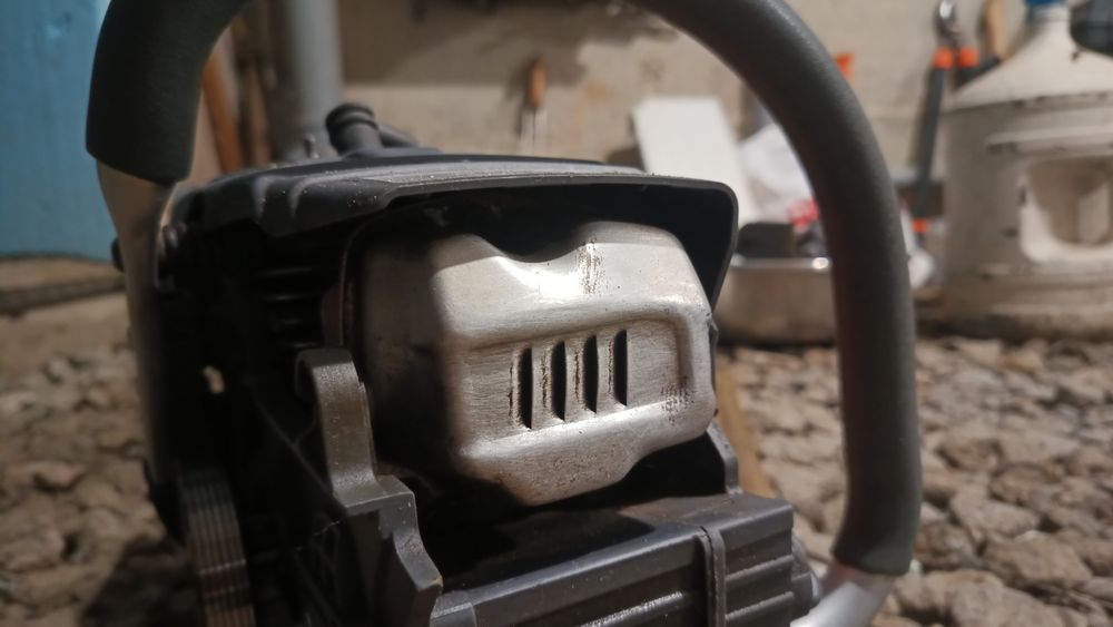 Пила ланцюгова бензинова. Oleo -  mac.