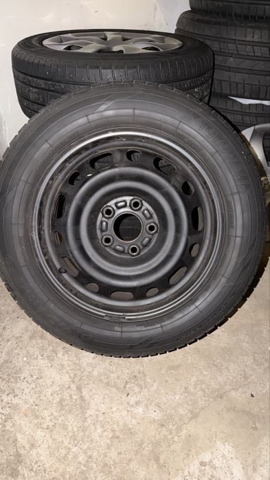 Продам резину з дисками 205/60/R16