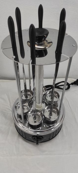 Электрошашлычница Помощница 6 шампуров