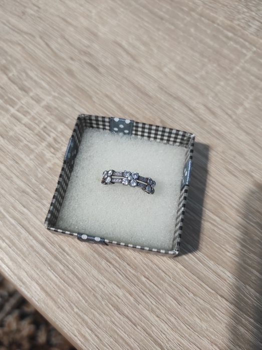 Каблучка срібна 18 розмір