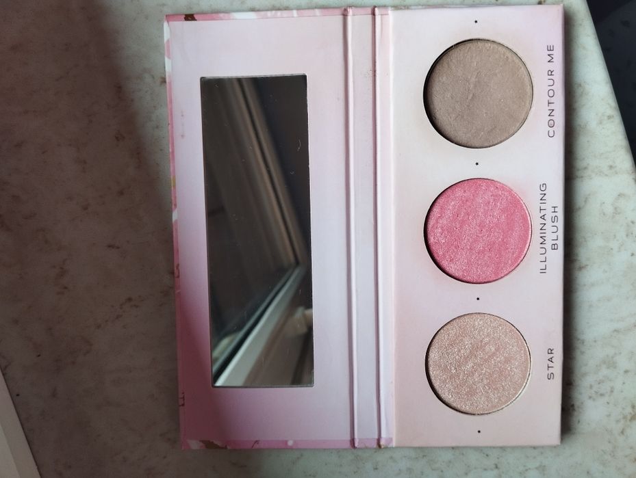 Paleta do konturowania mexmo face tune glow edition brazer róż roswiet
