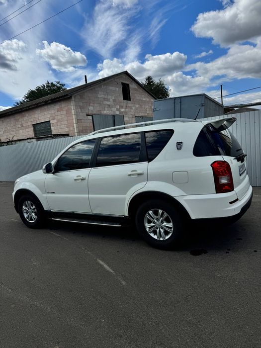 автомобіль SsangYong Rexton W 2012