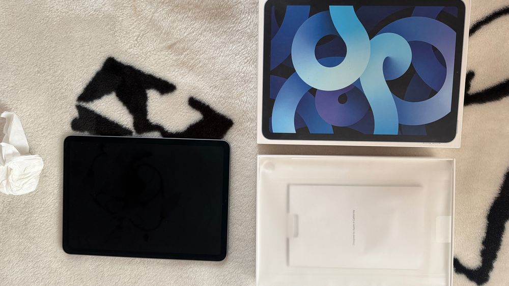 IPad Apple Air 4 generacji niebieski jak Nowy!!