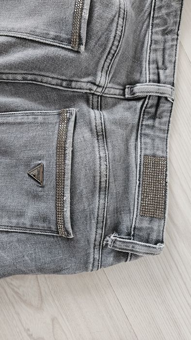 Szare spodnie guess cekiny przetarcia s 36 m jeans dźi sy sexy