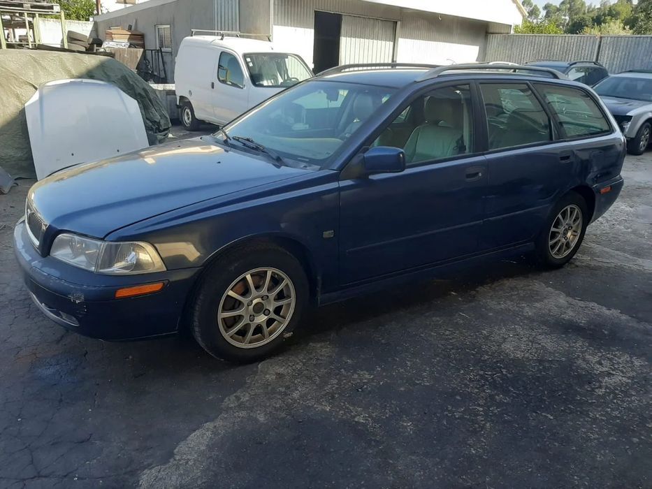 Volvo V40 para peças