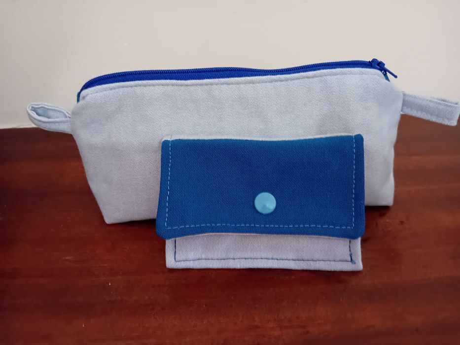 Estojo + carteirinha