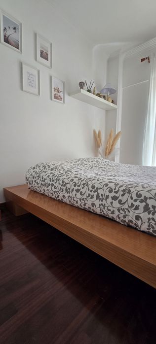 Cama de casal com estrado