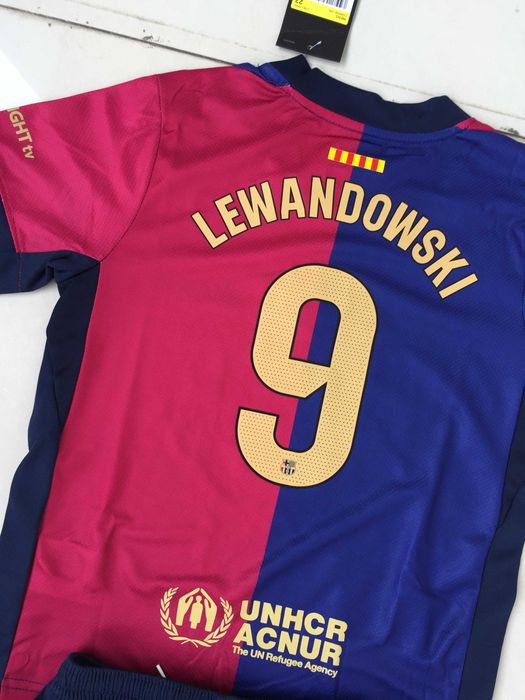 Komplety koszulek dla dzieci FCB Lewandowski HOME R.28
