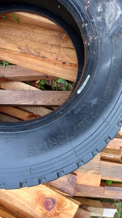 Opony ciężarowe  235/70 r17,5