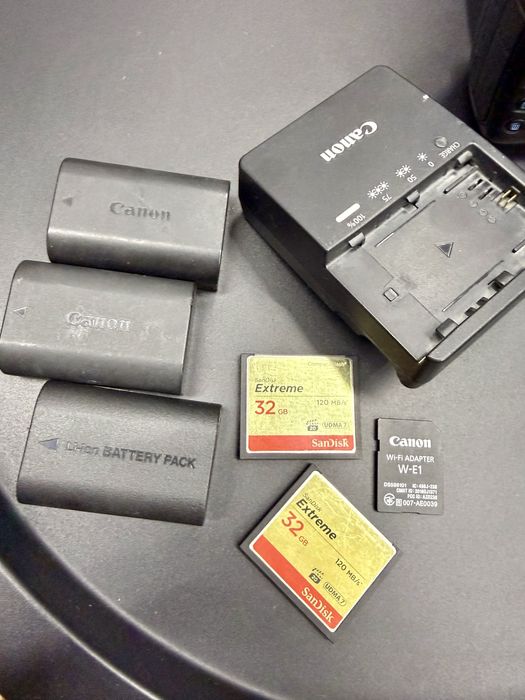 Canon eos 5DS body 50 Mpix