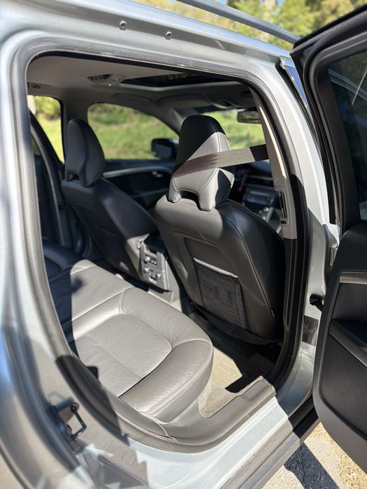 Volvo xc70 2.4D5 awd