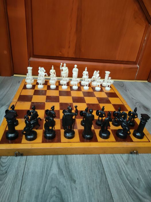 Римляне Древний Рим. Набор шахматы 45х45 см.