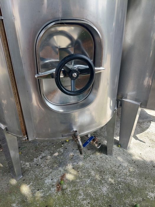 Cubas de 500 L como novas